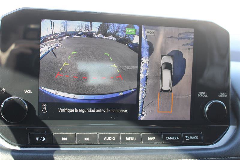 Used 2023 Nissan Rogue Platinum w/ Platinum Premium Package image 17