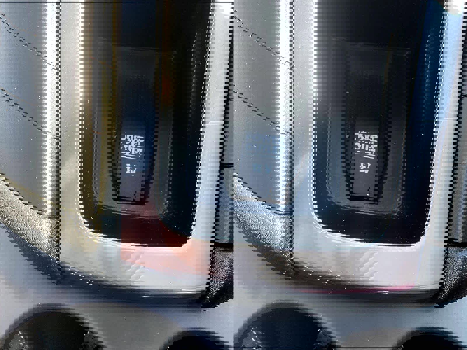 Used 2021 Porsche Macan Turbo image 27