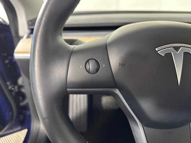 Used 2018 Tesla Model 3 Long Range image 15