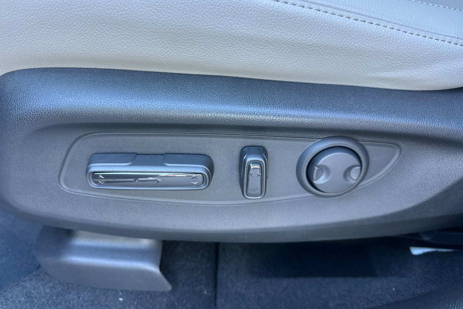 Used 2026 Honda CR-V EX-L image 14