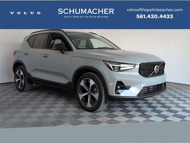 New 2026 Volvo XC40 B5 Plus w/ Protection Package Premier