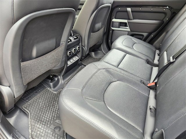 New 2024 Land Rover Defender 110 S image 20