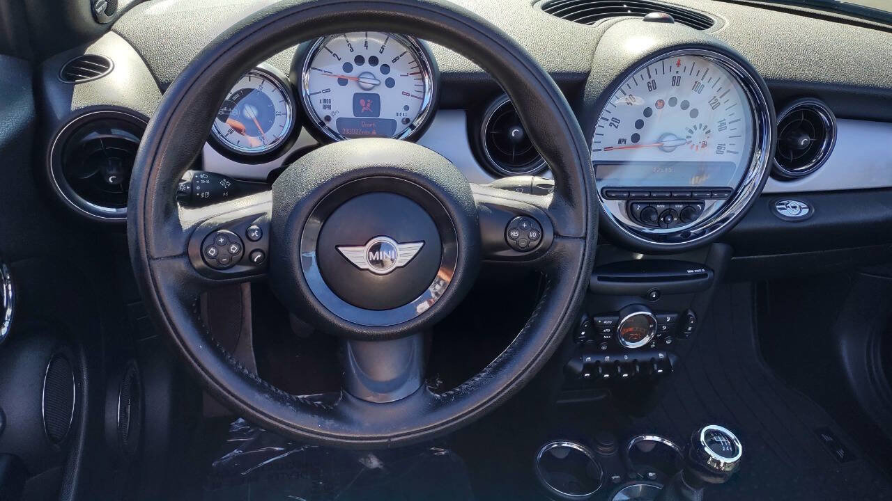 Used 2011 MINI Cooper Convertible image 15