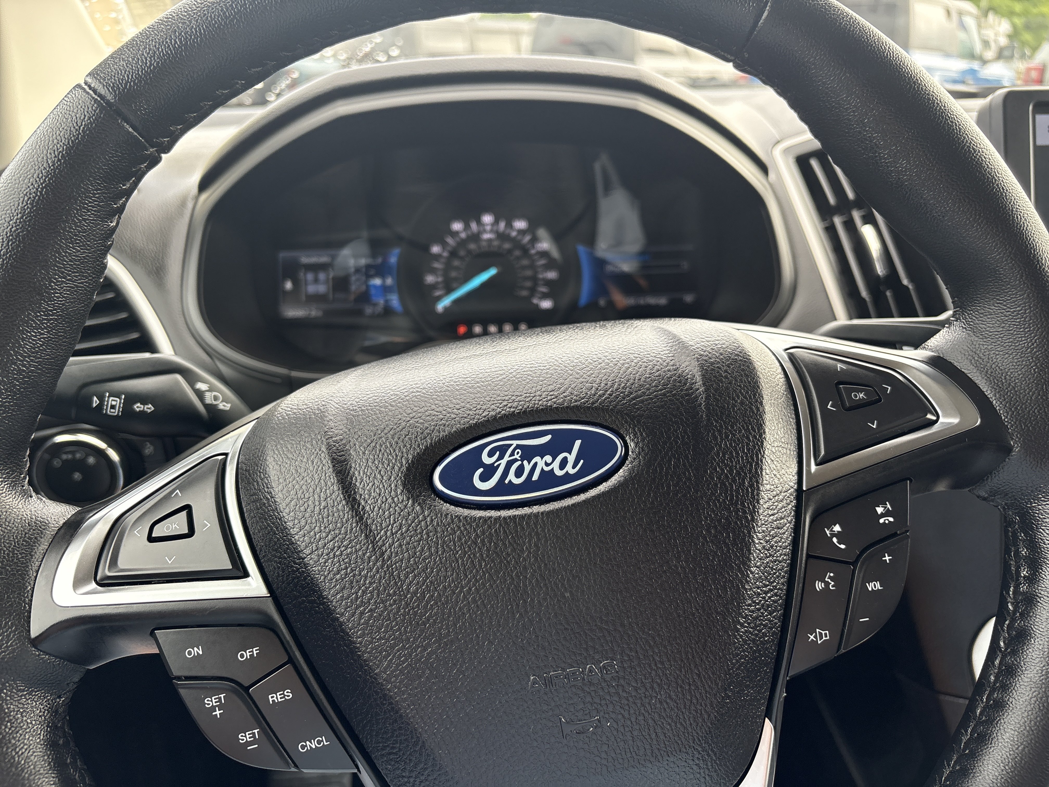 Used 2024 Ford Edge SEL w/ Convenience Package AWD/4WD image 12