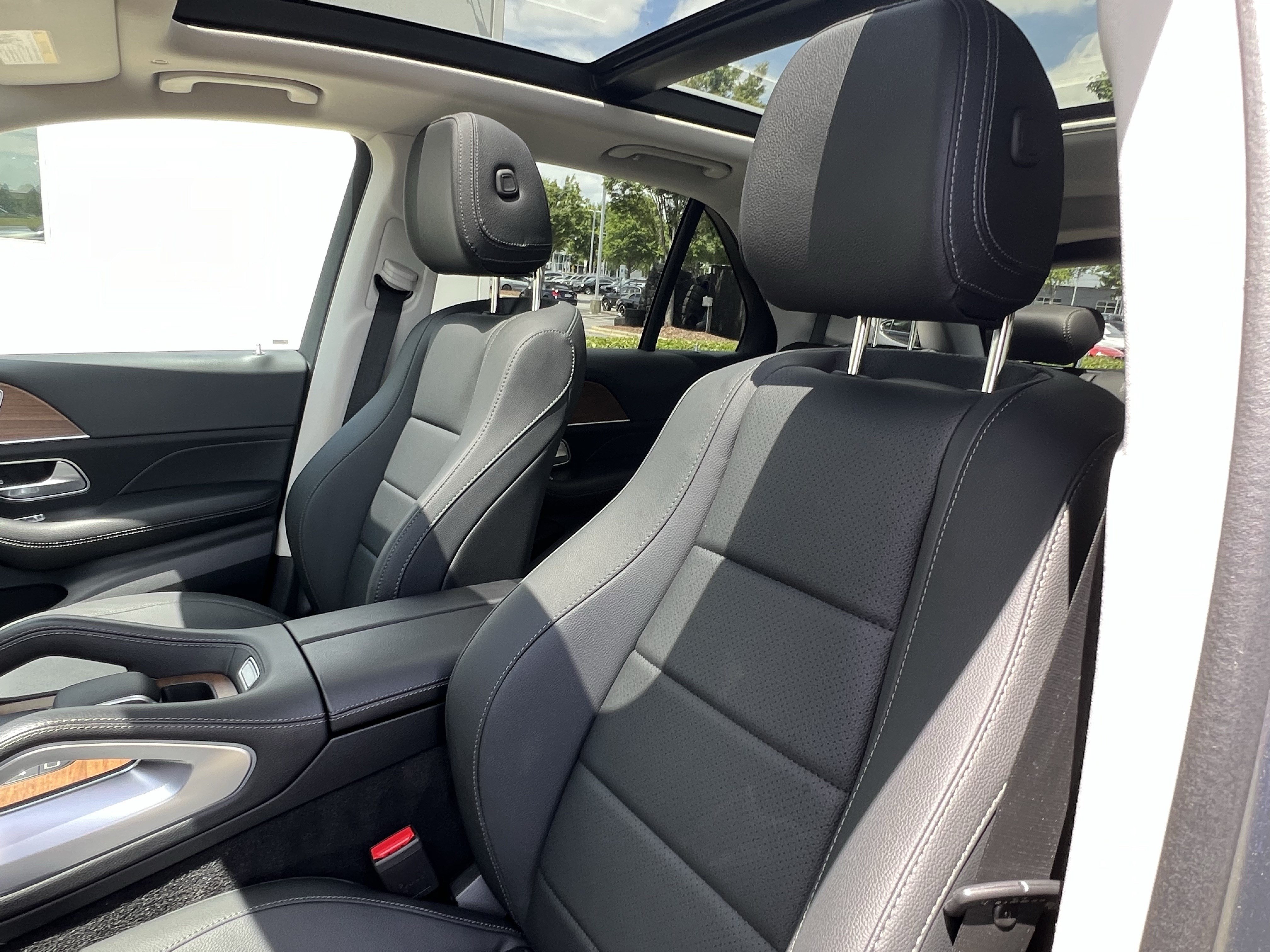 Certified 2025 Mercedes-Benz GLE 350 4MATIC image 16