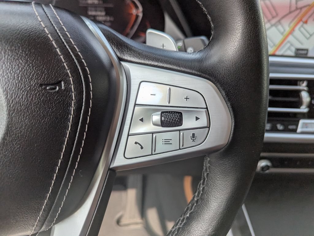Used 2022 BMW X7 xDrive40i w/ Luxury Seating Package AWD/4WD image 18