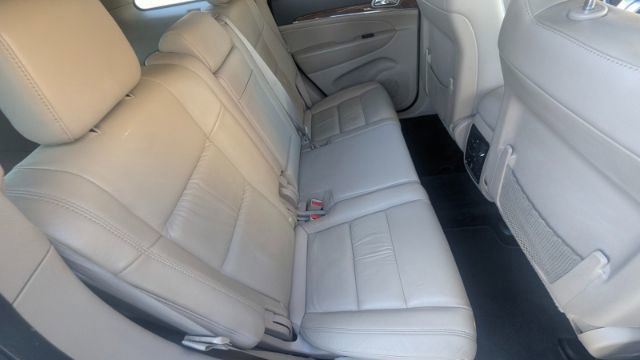 Used 2011 Jeep Grand Cherokee Limited image 21