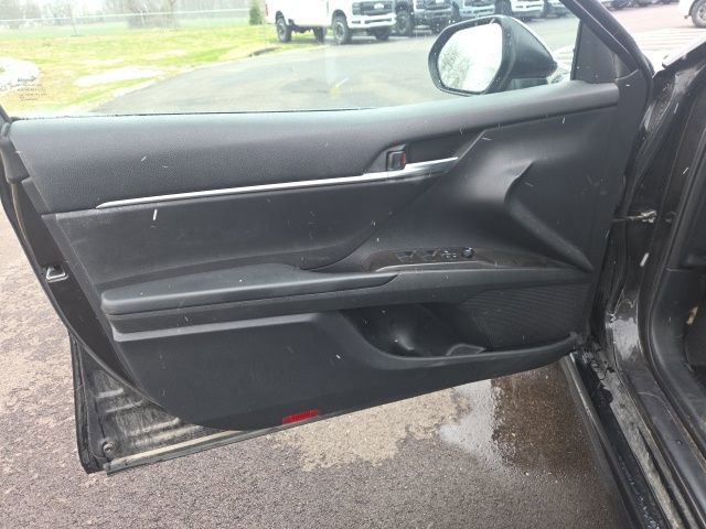 Used 2023 Toyota Camry SE w/ Convenience Package image 20