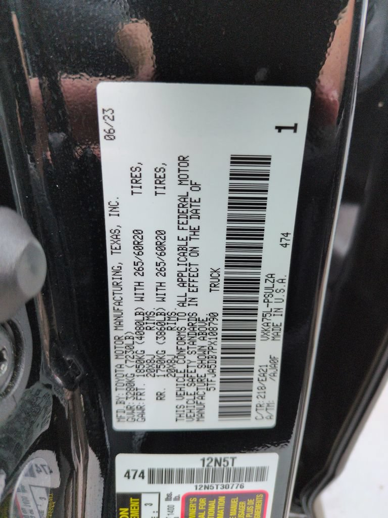 Used 2023 Toyota Tundra Limited AWD/4WD image 29