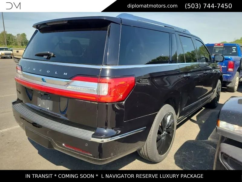 Used 2021 Lincoln Navigator L Reserve AWD/4WD image 4