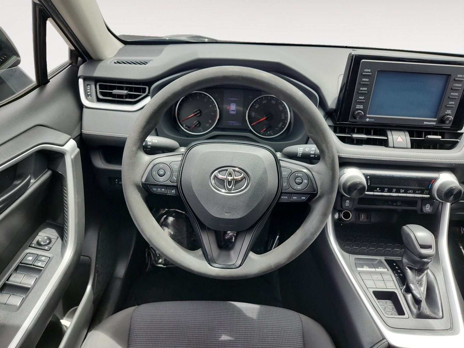 Used 2020 Toyota RAV4 LE w/ All Weather Liner Package AWD/4WD image 12