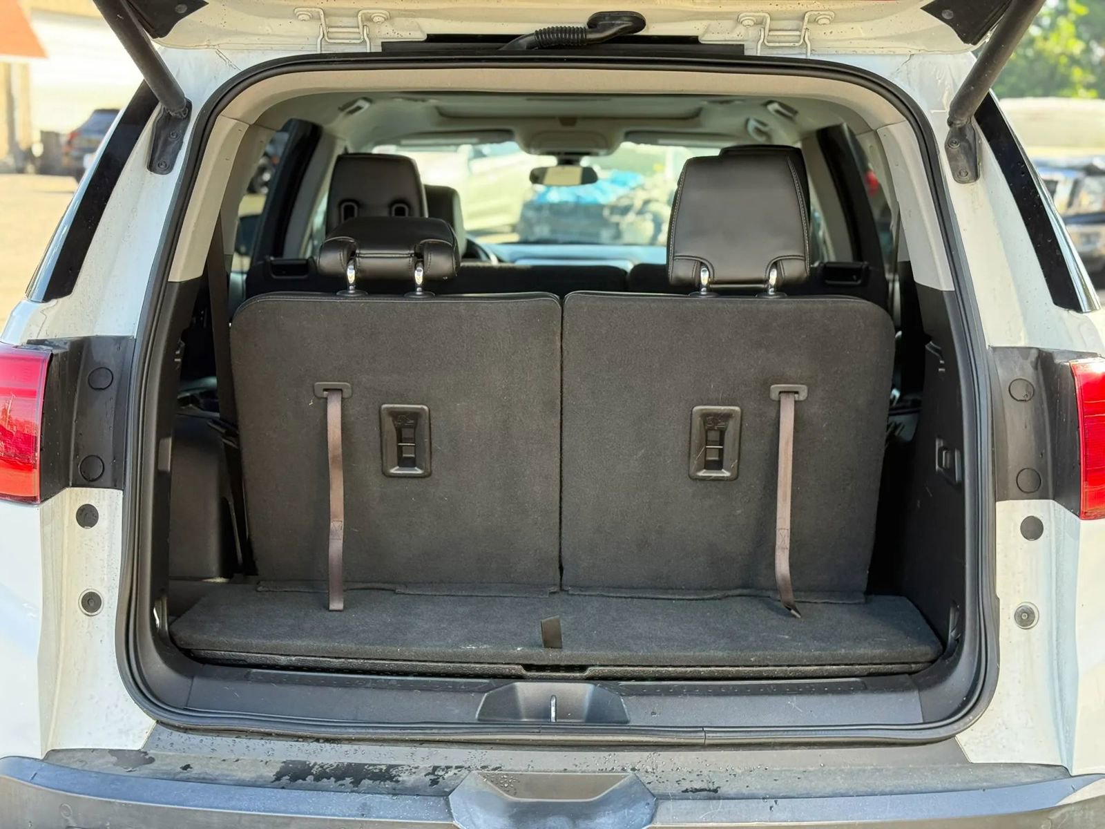 Used 2018 GMC Acadia SLT FWD image 10