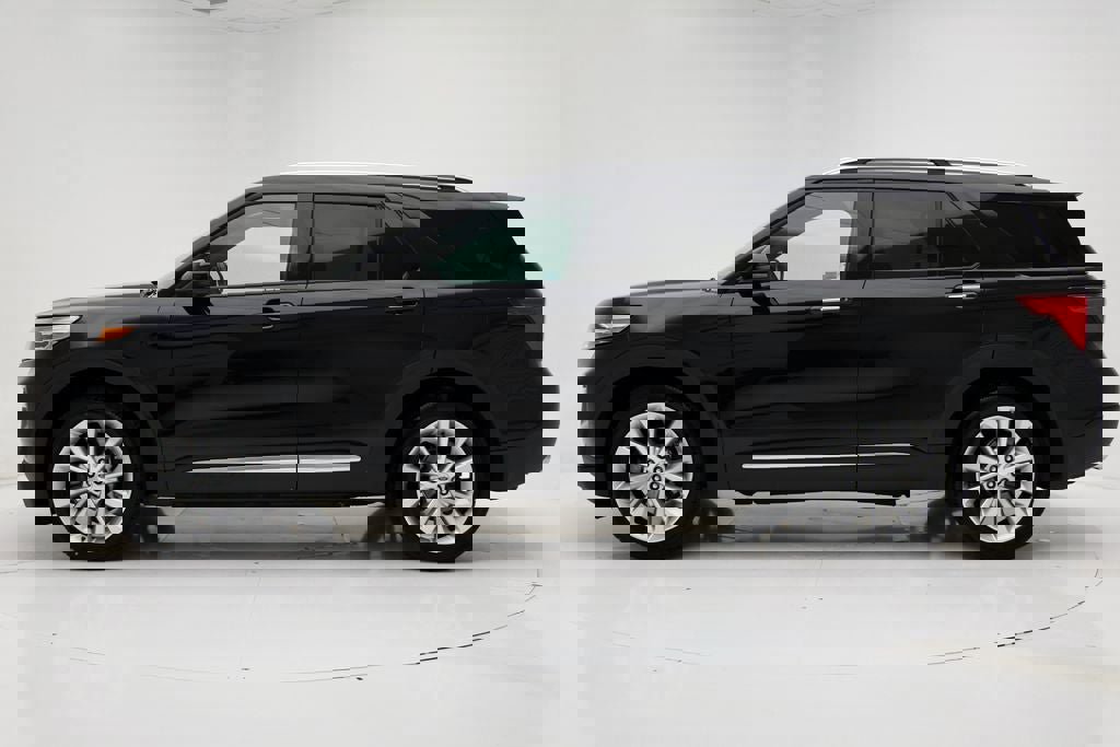 Used 2022 Ford Explorer Platinum w/ Equipment Group 601A image 6