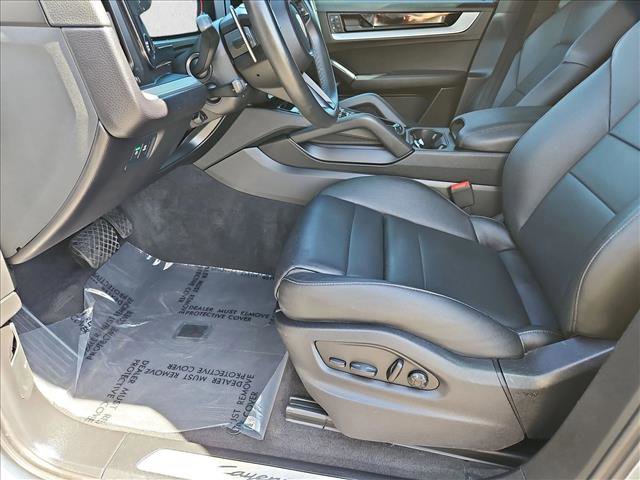 Used 2024 Porsche Cayenne image 17