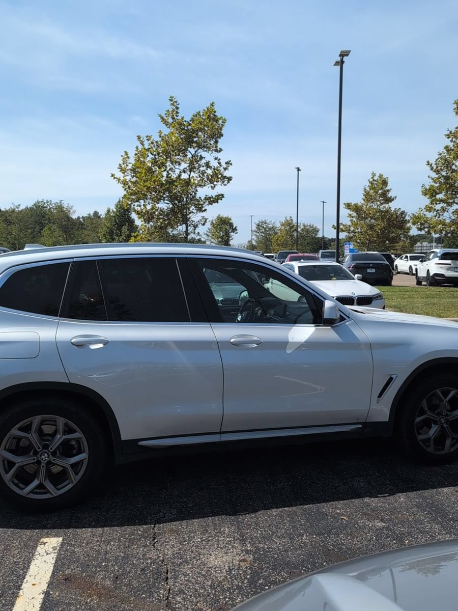 Used 2022 BMW X3 xDrive30i w/ Convenience Package AWD/4WD image 6