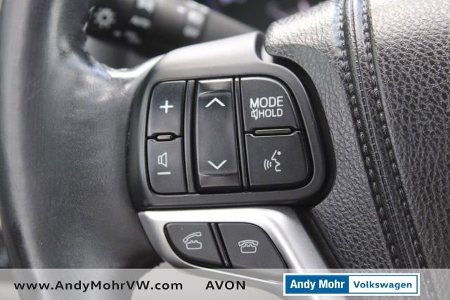 Used 2014 Toyota Highlander Limited Platinum FWD image 37