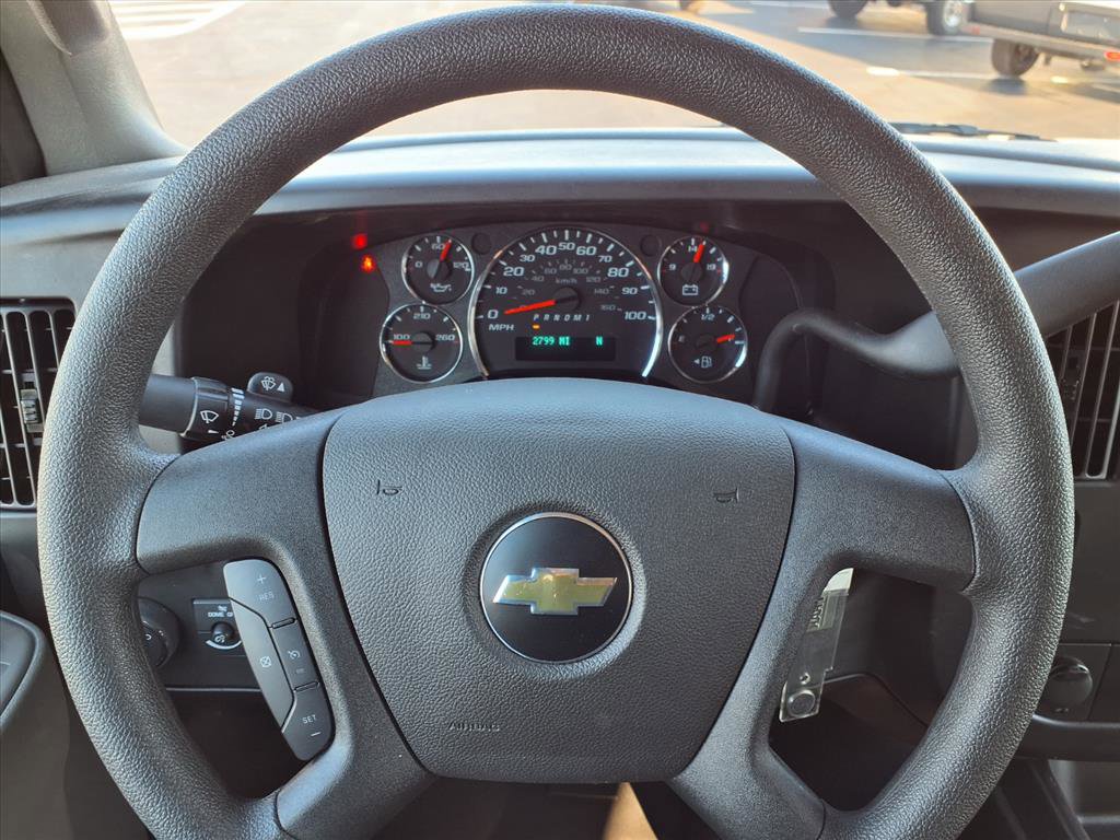 Used 2025 Chevrolet Express 3500 LT w/ LT Preferred Equipment Group RWD image 10