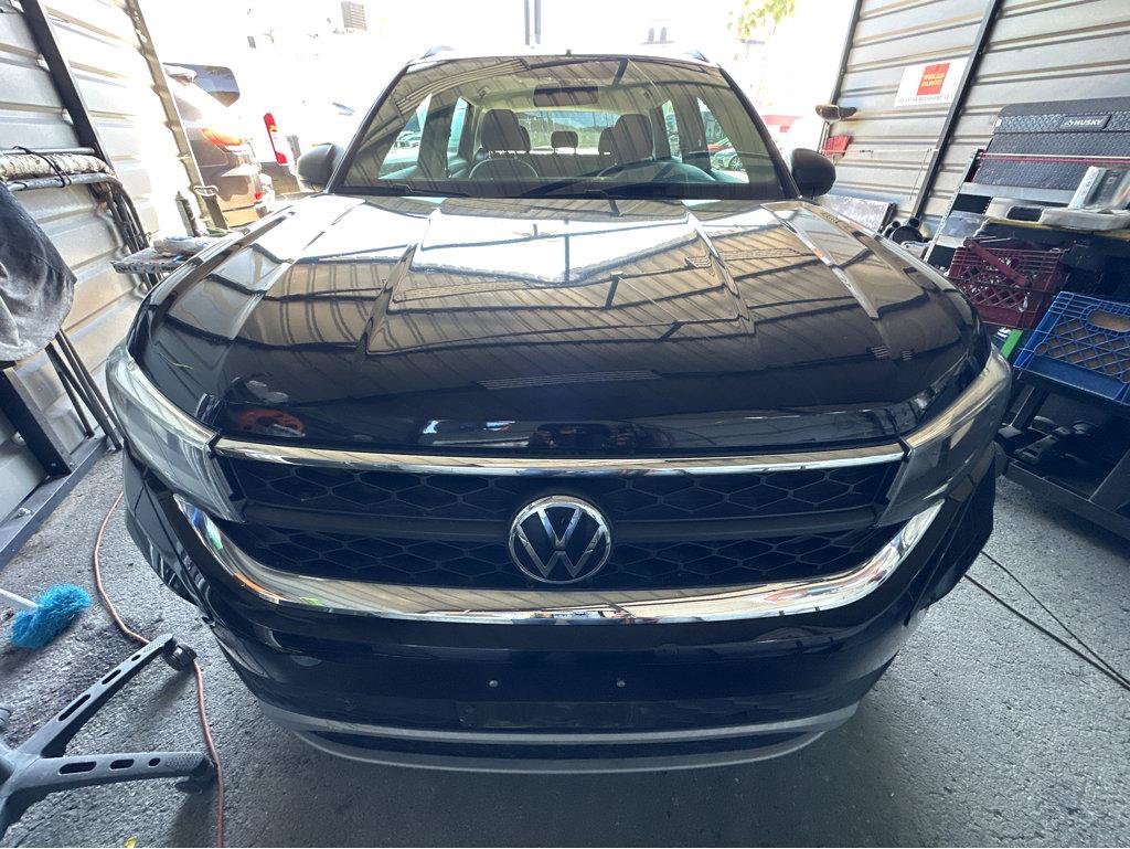 Used 2022 Volkswagen Taos S FWD image 2