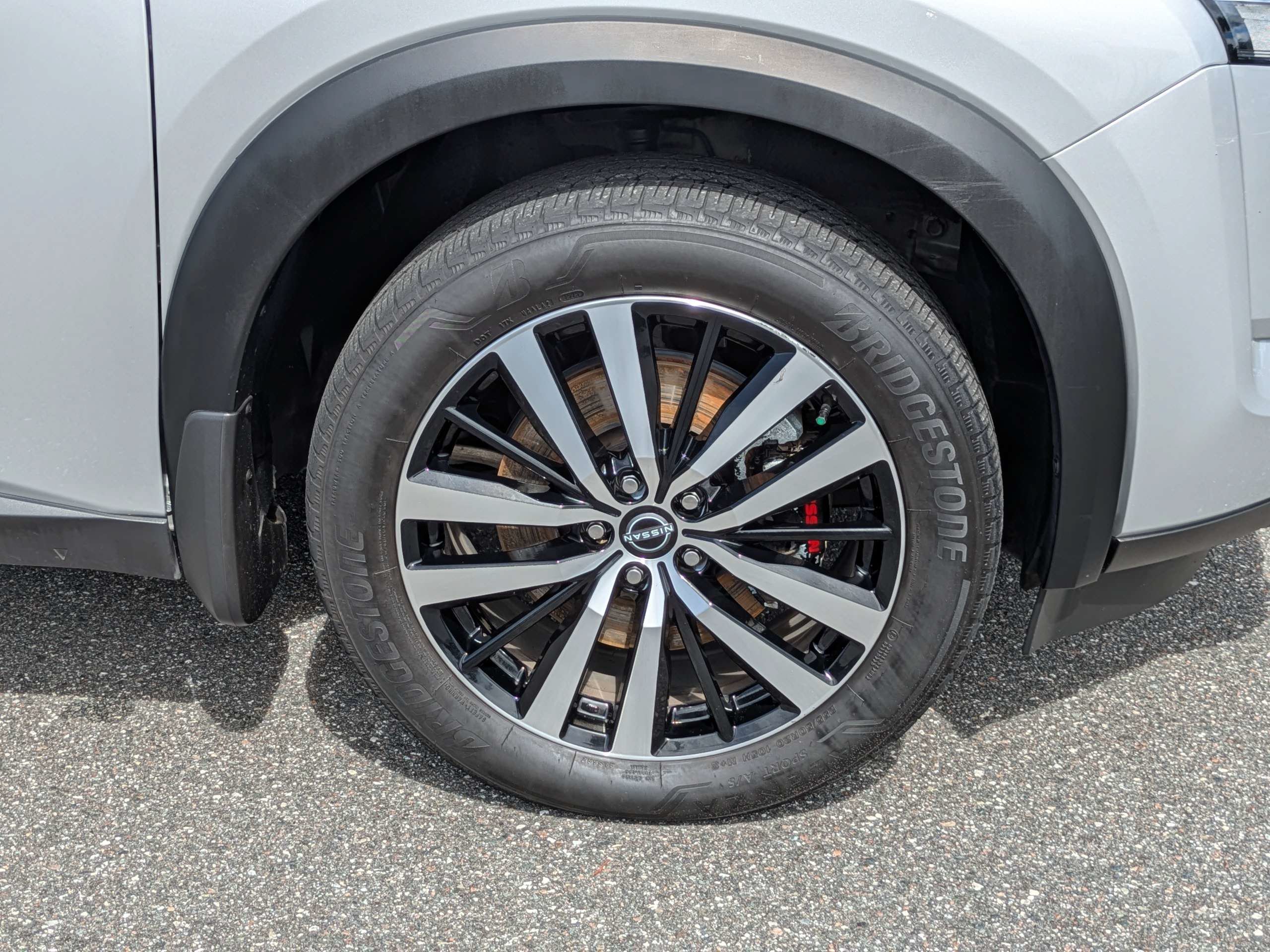 Used 2023 Nissan Pathfinder Platinum AWD/4WD image 11