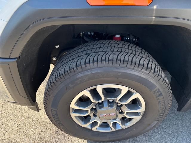 Used 2024 GMC Sierra 2500 SLT w/ SLT Premium Package image 31