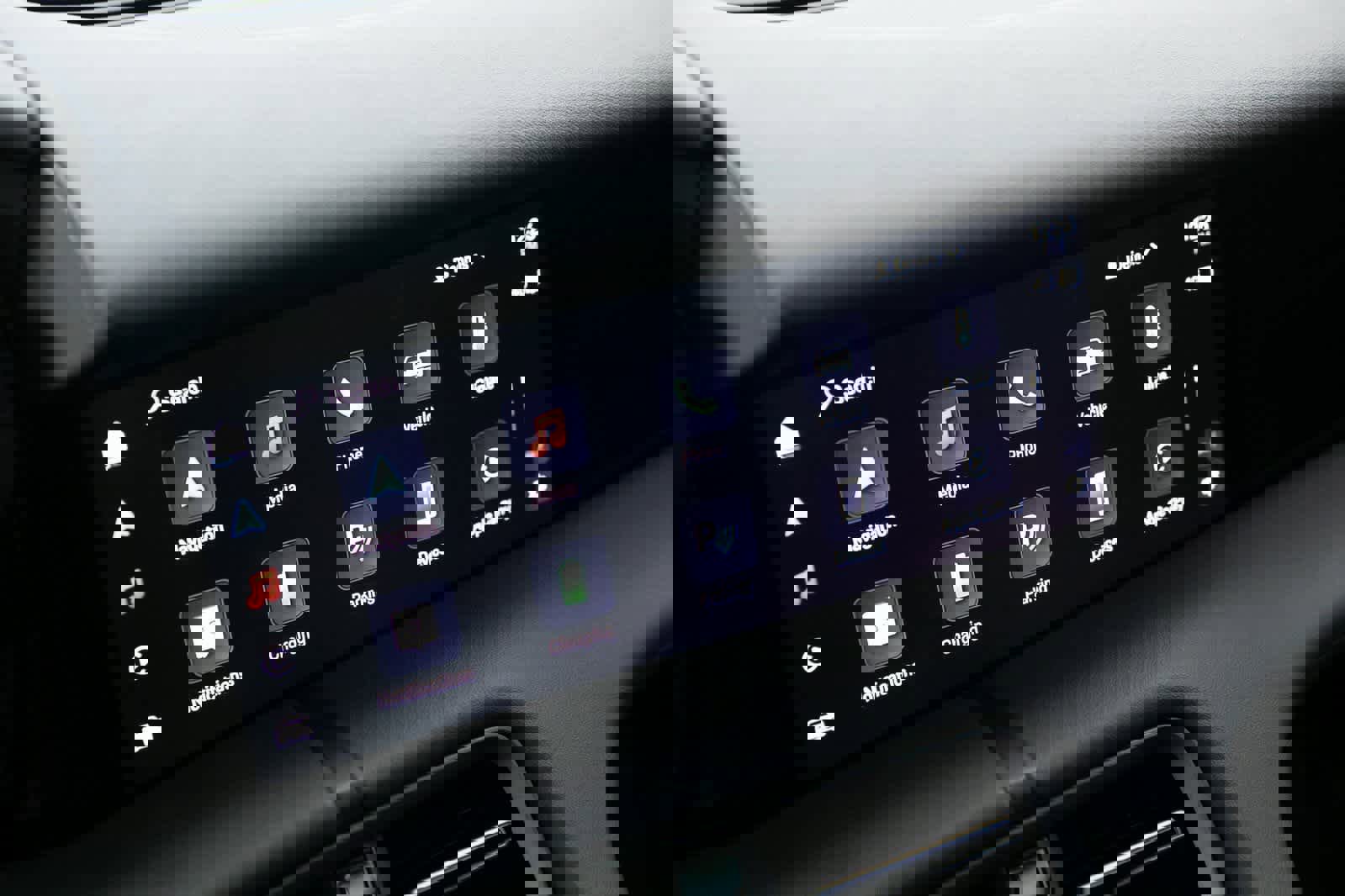 Certified 2025 Porsche Taycan 4S image 15