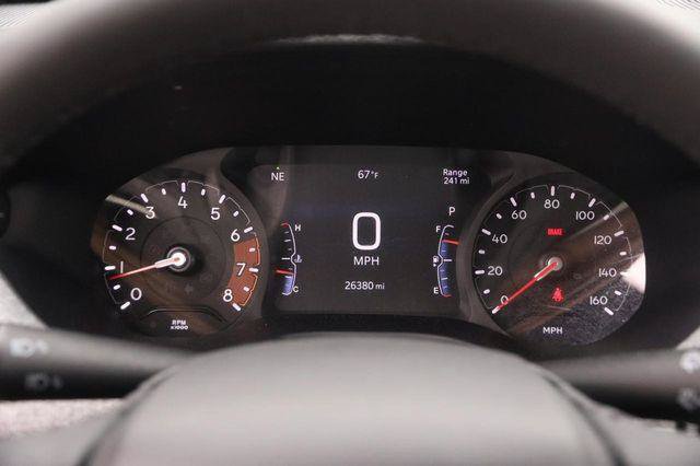Used 2025 Jeep Compass Latitude w/ Sun & Sound Group AWD/4WD image 14