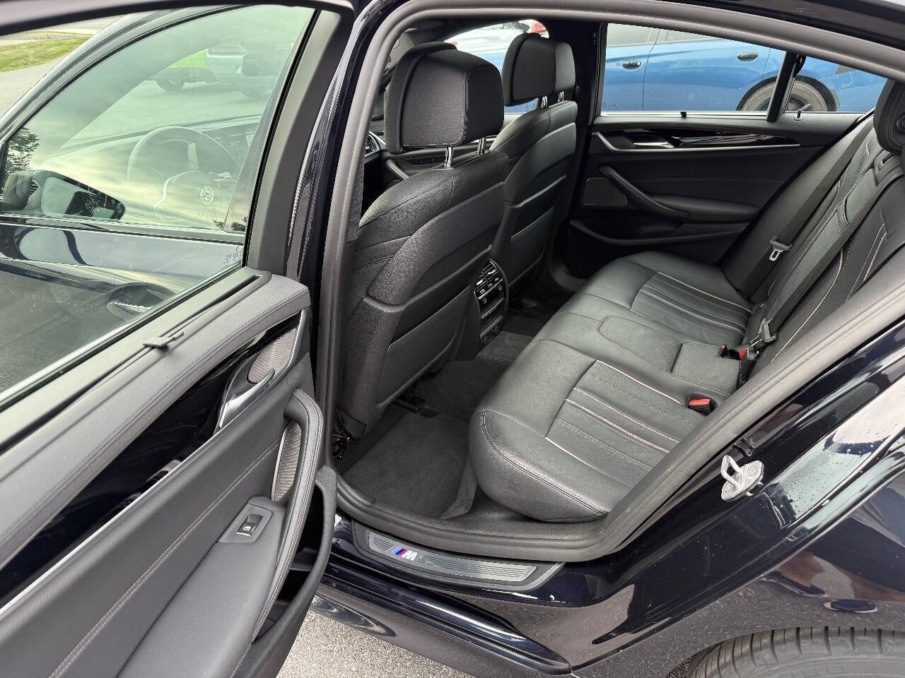 Used 2019 BMW M550i xDrive w/ Dynamic Handling Package AWD/4WD image 15