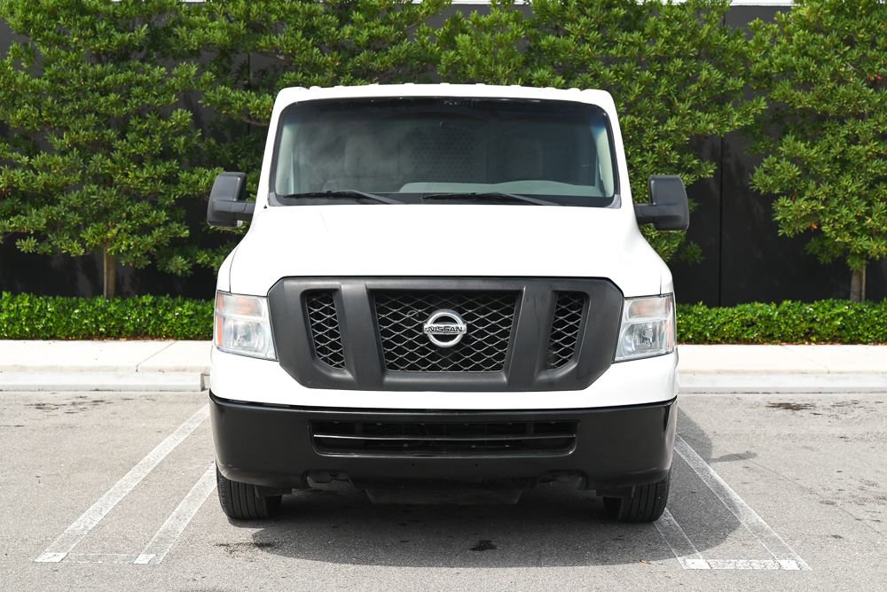 Used 2015 Nissan NV 2500 SV image 2