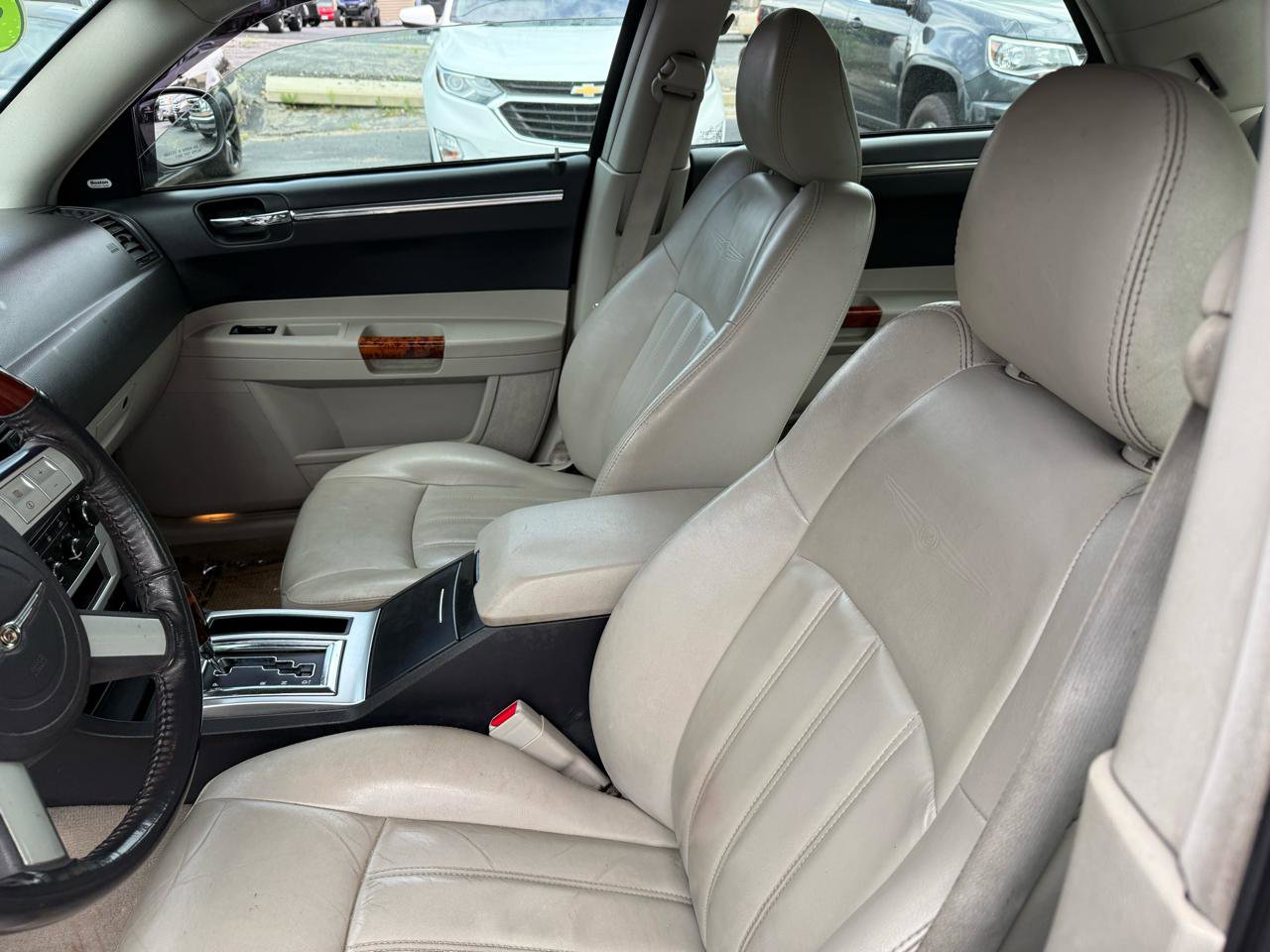 Used 2006 Chrysler 300 C RWD image 27
