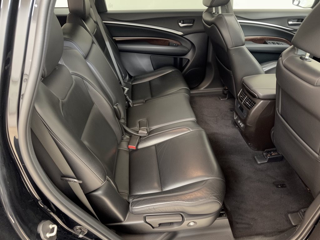 Used 2020 Acura MDX FWD image 29