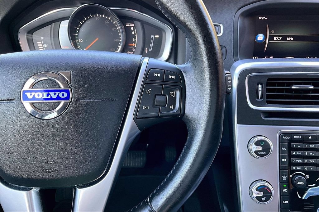 Used 2018 Volvo V60 T5 Cross Country AWD/4WD image 24