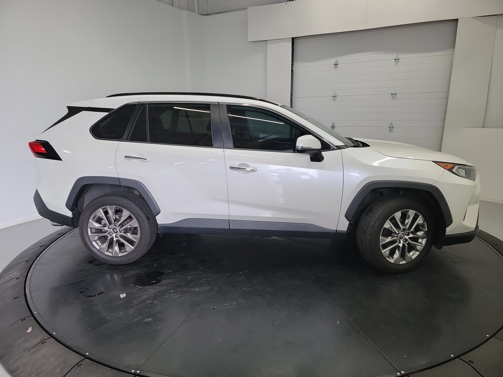 Used 2021 Toyota RAV4 Limited w/ Limited Grade Weather Package FWD image 11
