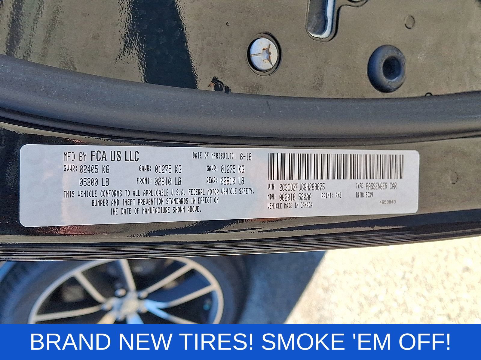 Used 2016 Dodge Challenger R/T Scat Pack w/ Leather Interior Group image 27