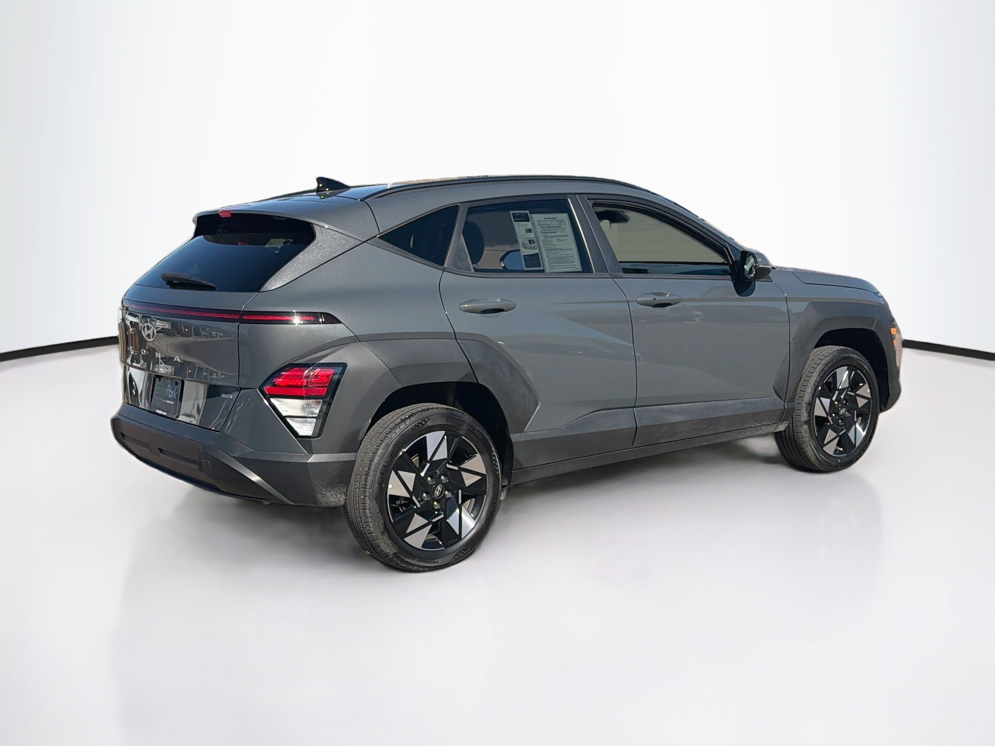 Used 2025 Hyundai Kona SEL AWD/4WD image 9