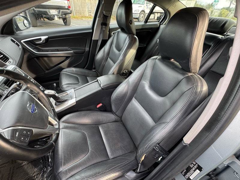 Used 2013 Volvo S60 T5 FWD image 8