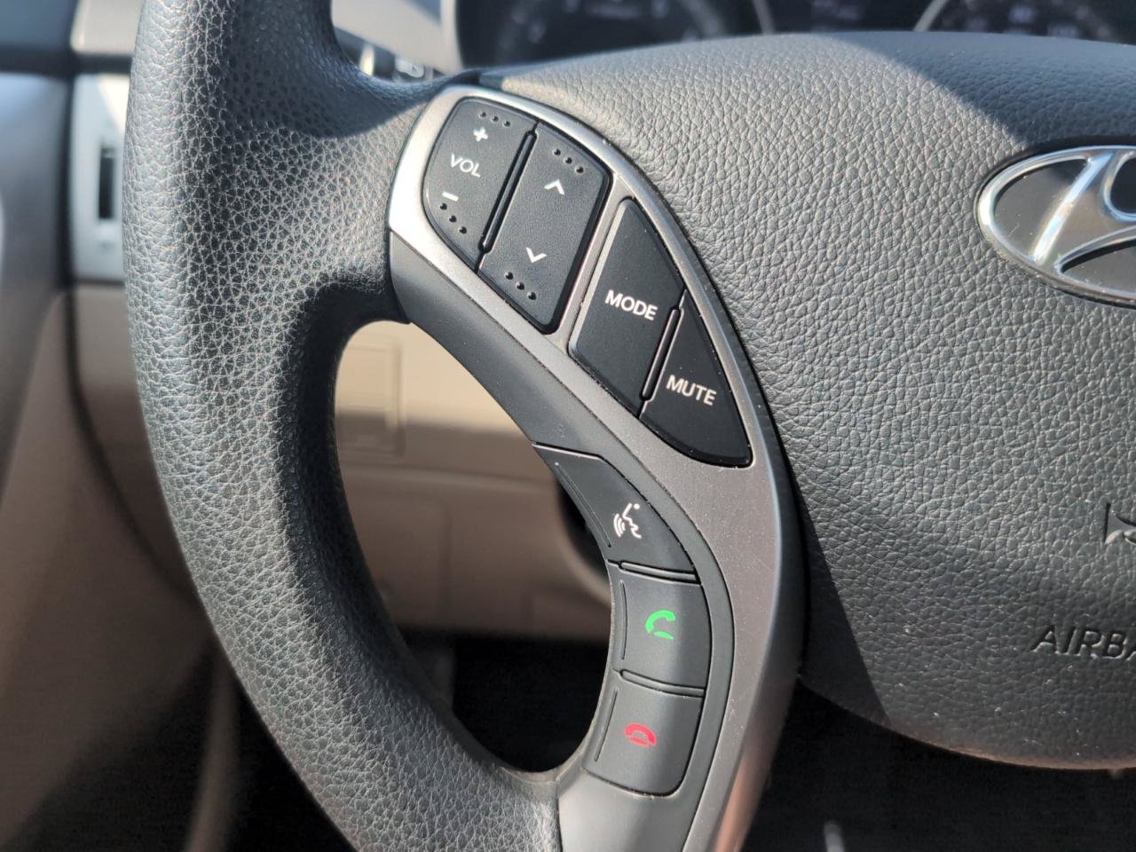 Used 2016 Hyundai Elantra GT FWD image 18