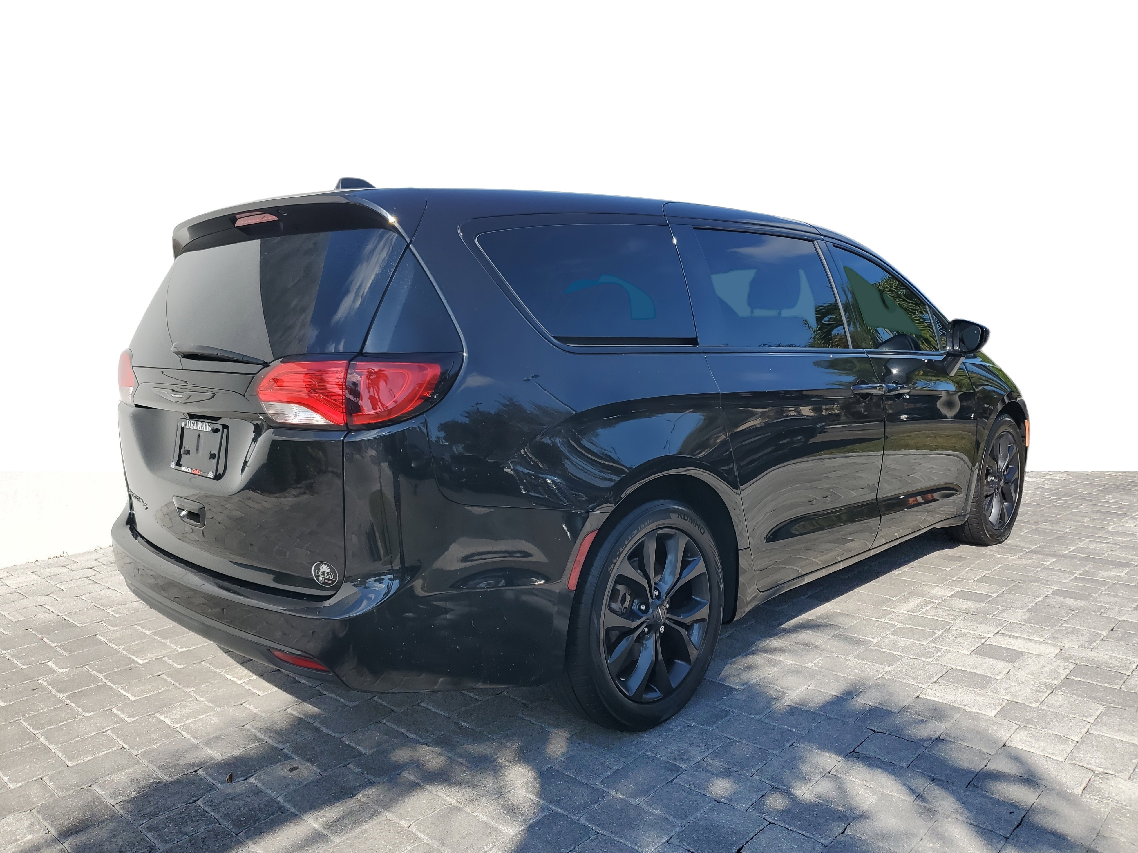 Used 2020 Chrysler Pacifica Touring w/ S Appearance Package image 6