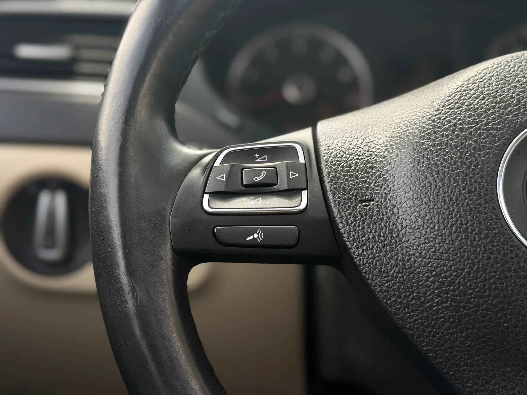Used 2012 Volkswagen Jetta SE FWD image 27
