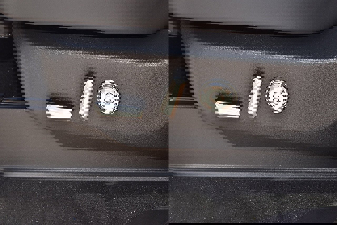 New 2025 Lincoln Navigator L Reserve w/ Jet Appearance Package image 46