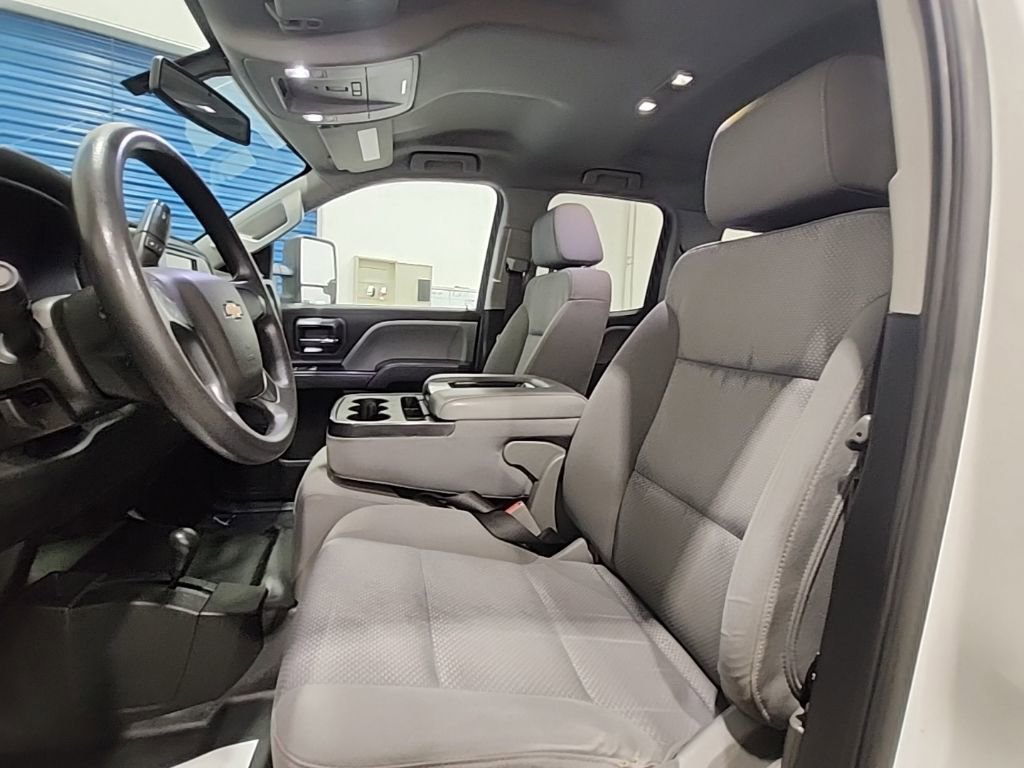 Used 2019 Chevrolet Silverado 2500 W/T AWD/4WD image 15
