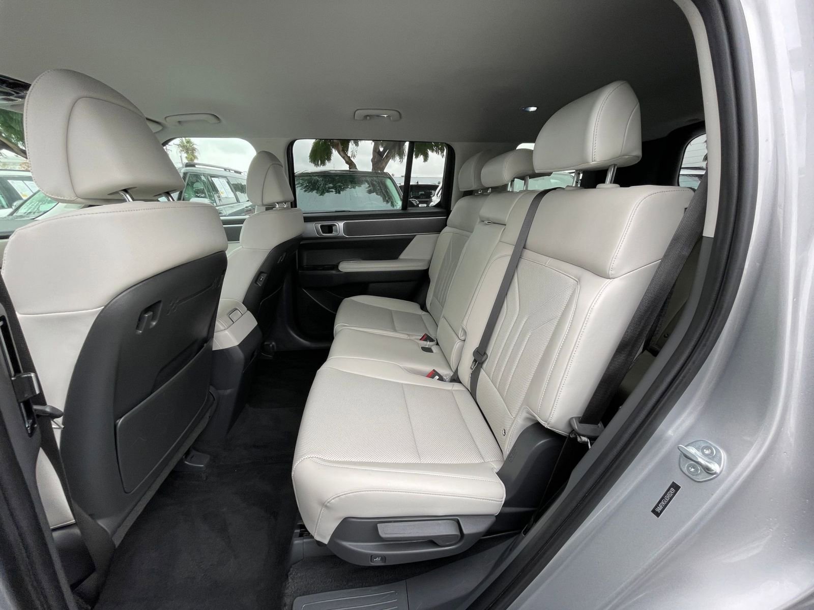 Used 2025 Hyundai Santa Fe SEL image 25