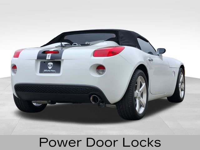 Used 2006 Pontiac Solstice Convertible w/ Premium Package RWD image 10
