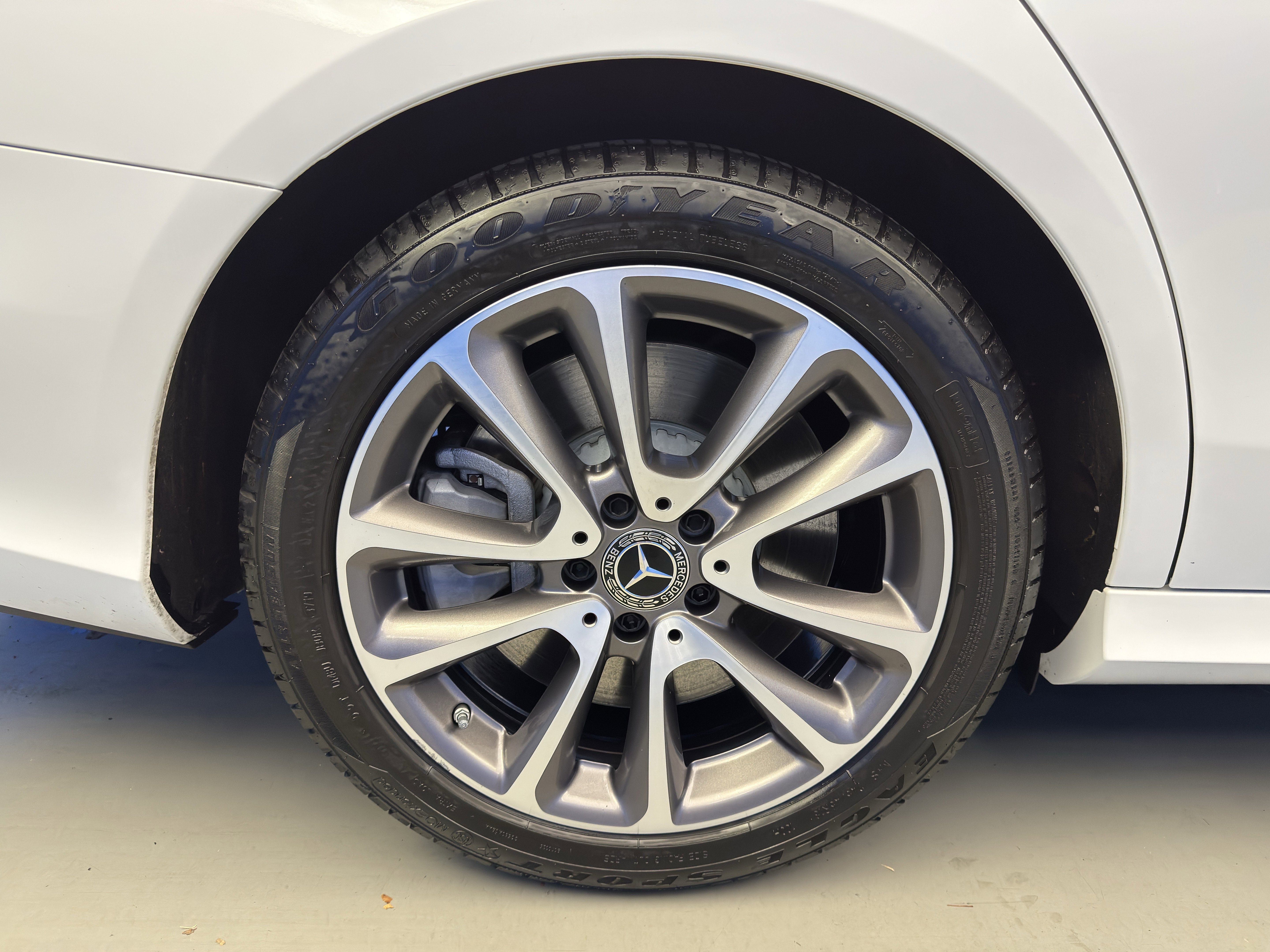 Used 2020 Mercedes-Benz E 450 4MATIC Sedan image 9