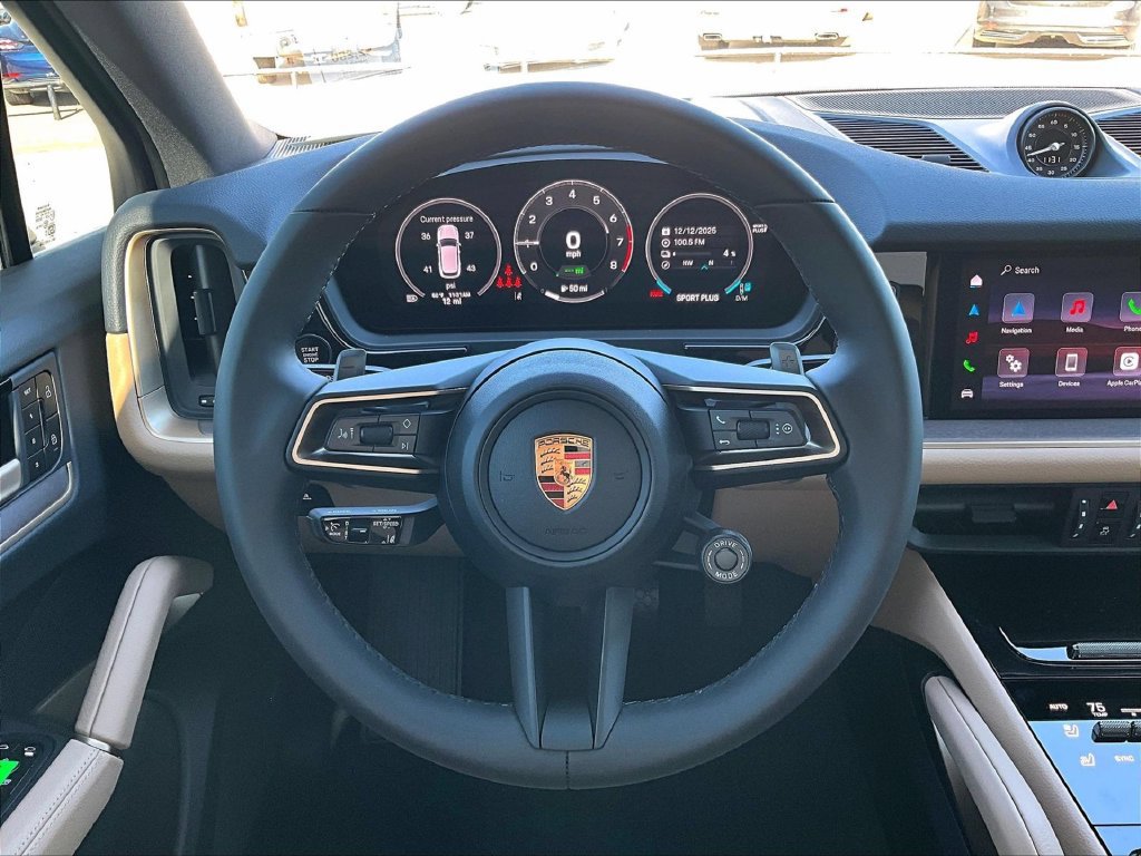 Certified 2026 Porsche Cayenne E-Hybrid AWD/4WD image 14