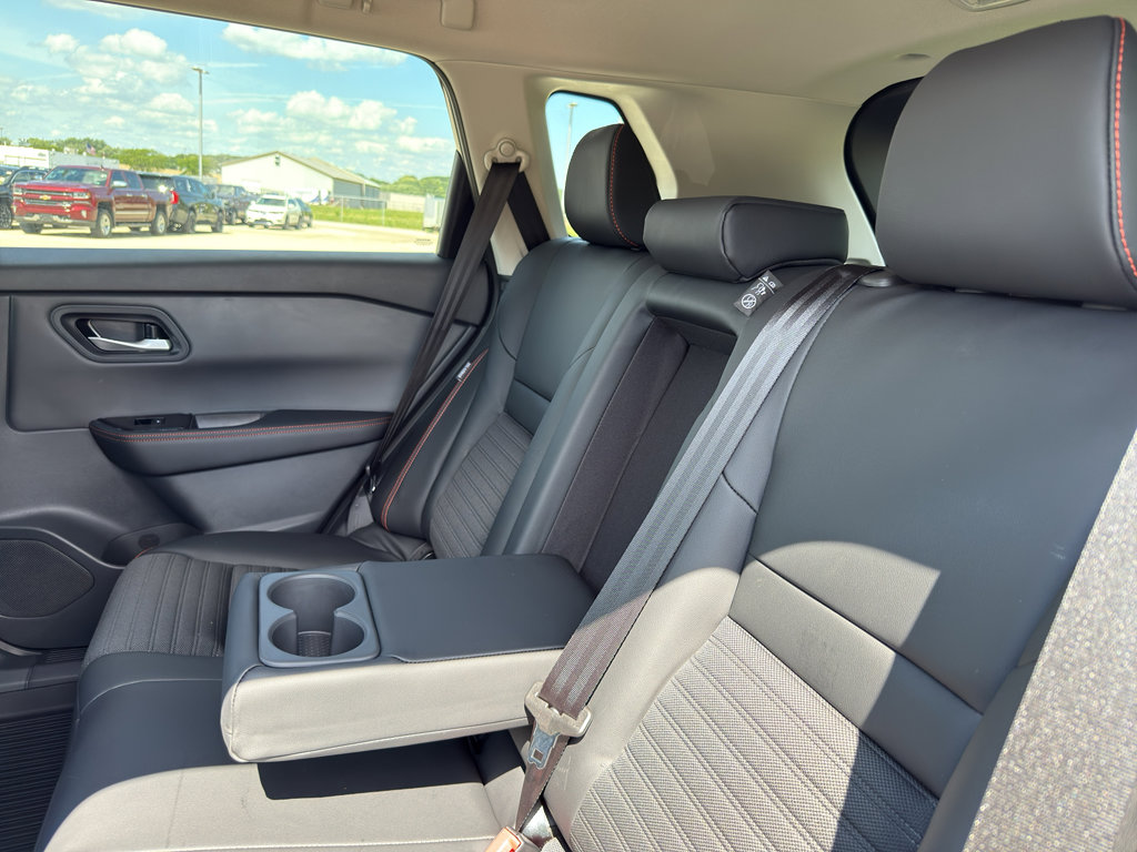 New 2026 Nissan Rogue SV image 33