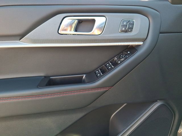 New 2026 Ford Explorer ST-Line w/ ST-Line Street Pack image 9