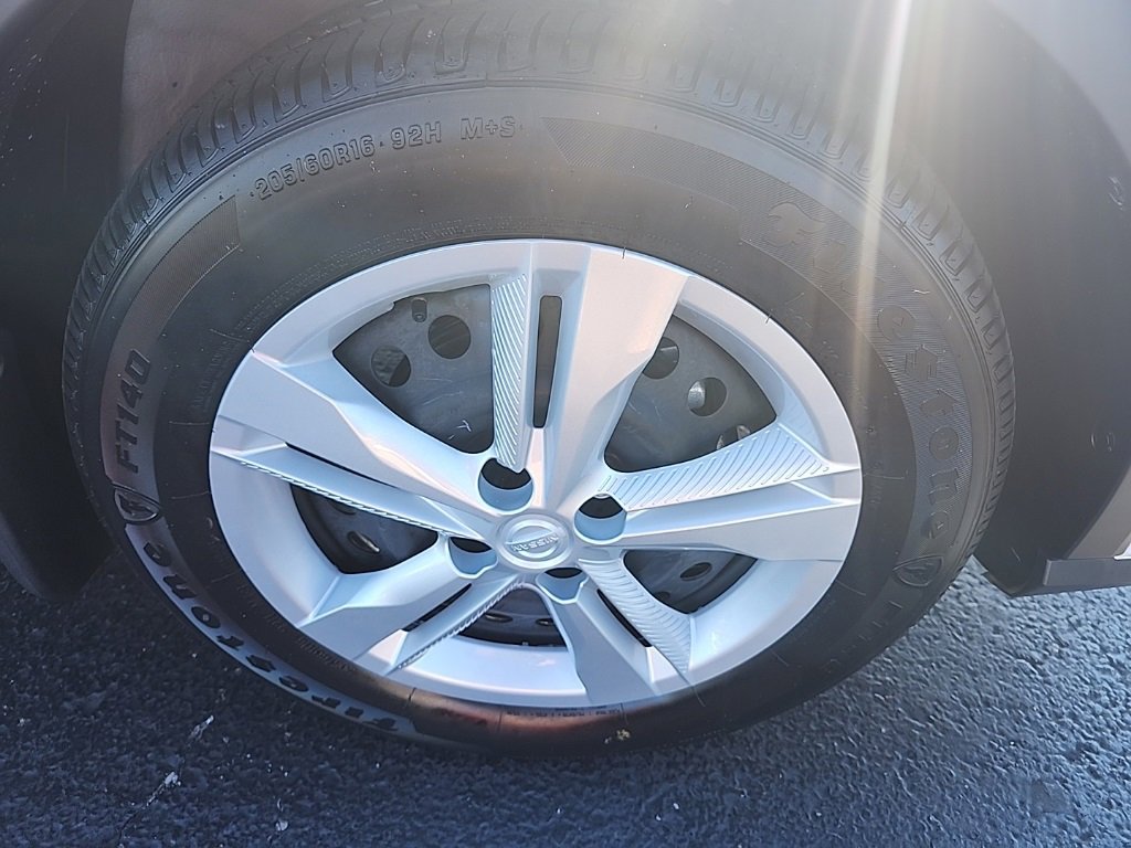 Used 2025 Nissan Kicks Play S image 10