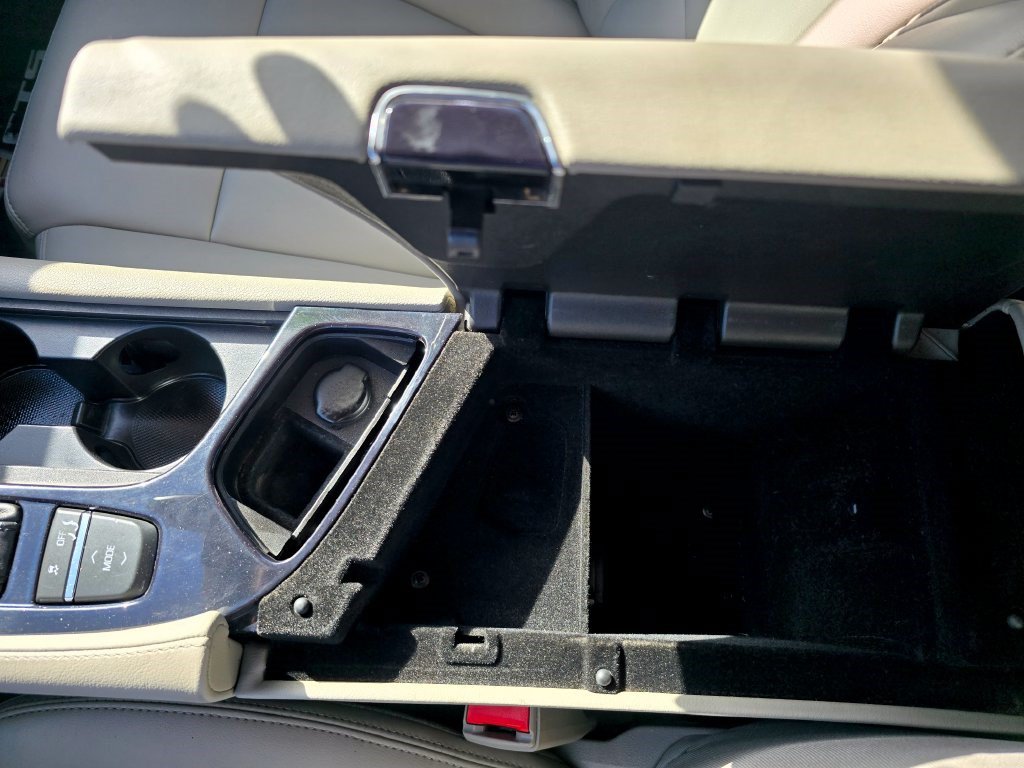 Used 2019 Cadillac CTS Sedan RWD image 25