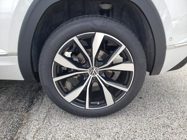 New 2026 Volkswagen Atlas Cross Sport SEL Premium R-Line AWD/4WD image 12