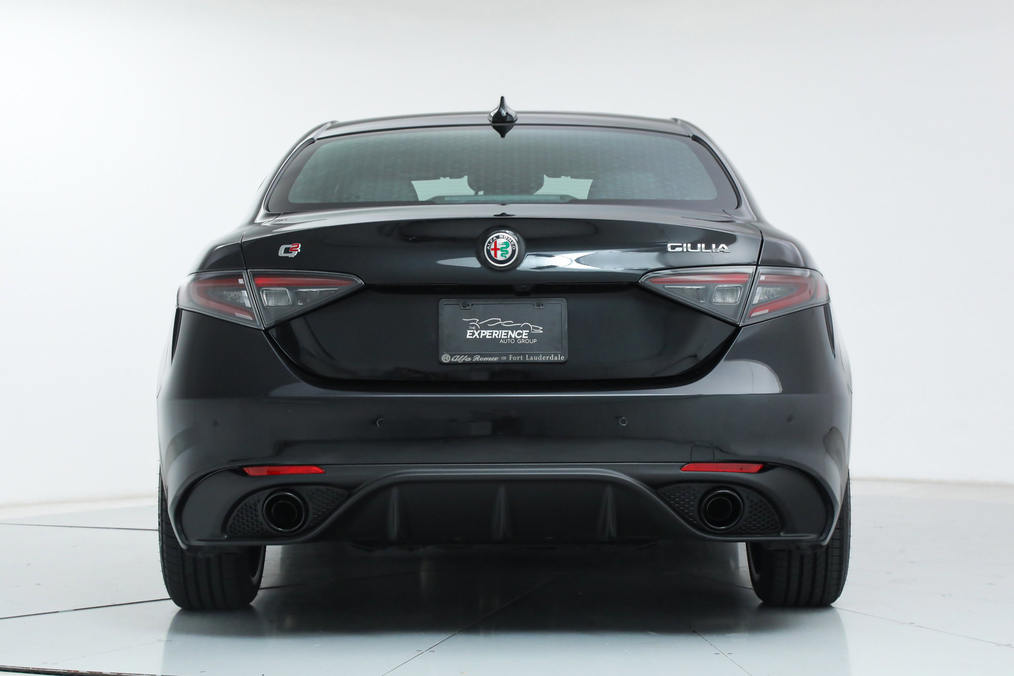 New 2025 Alfa Romeo Giulia w/ Driving Assist Package image 4
